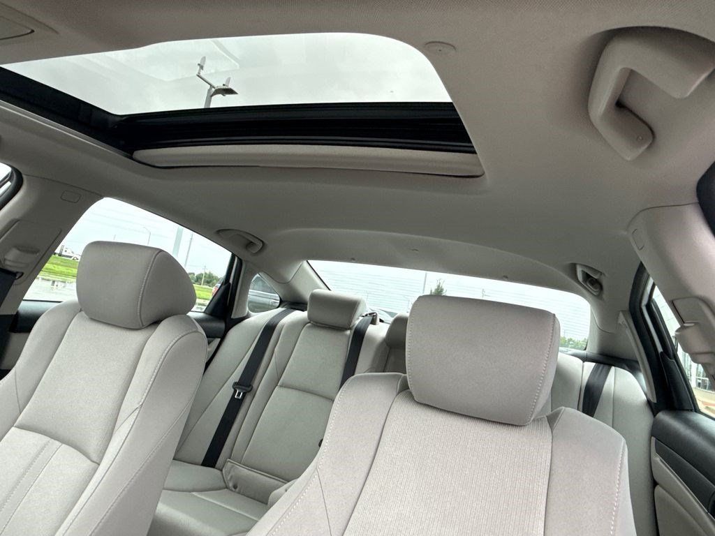 Certified 2021 Honda Accord EX image 20