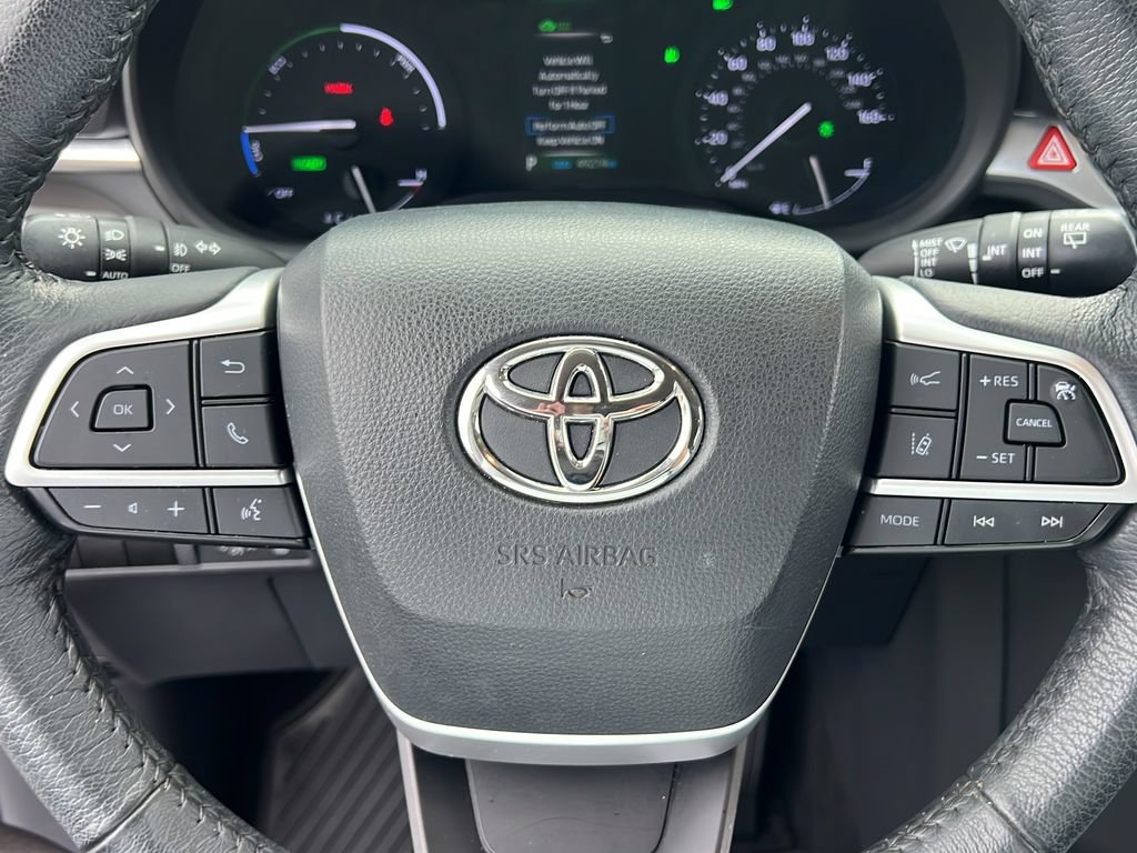 Certified 2024 Toyota Sienna XLE AWD/4WD image 21