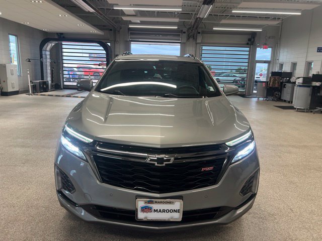 Used 2023 Chevrolet Equinox RS AWD/4WD image 2