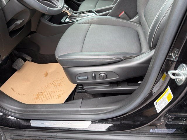Used 2023 Buick Encore GX Preferred w/ Cold Weather Comfort Package AWD/4WD image 11