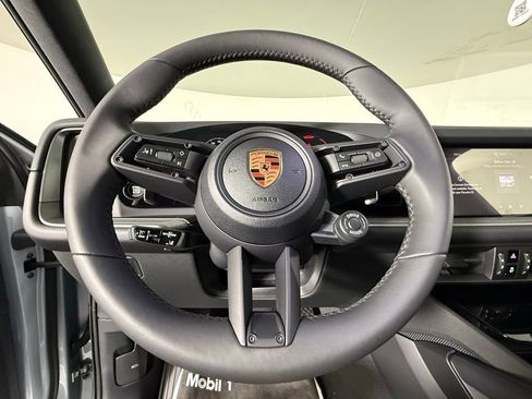 New 2026 Porsche Cayenne Coupe image 38