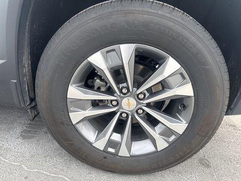 Used 2026 Chevrolet Equinox LT image 7