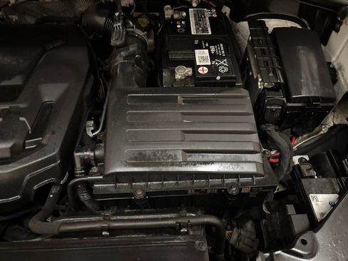 Used 2022 Volkswagen Tiguan SEL R-Line AWD/4WD image 24