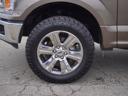 Used 2019 Ford F150 XLT image 10