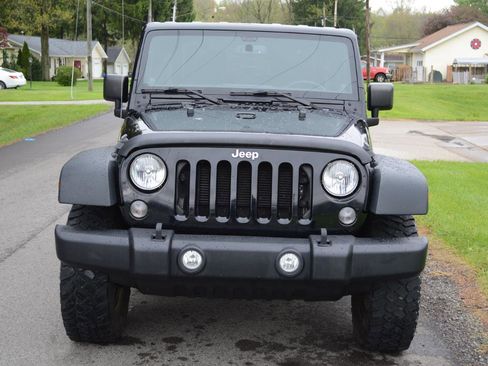 Used 2014 Jeep Wrangler Sport w/ Quick Order Package 24S AWD/4WD image 2