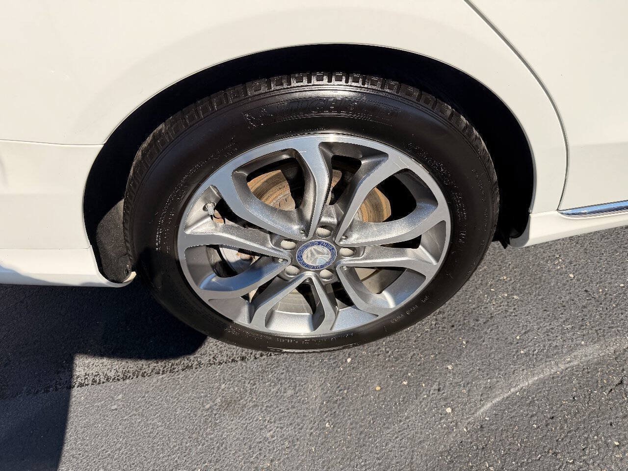 Used 2016 Mercedes-Benz C 300 4MATIC Sedan image 33