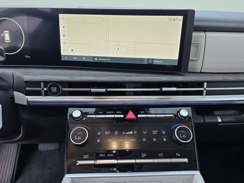 New 2026 Hyundai Santa Fe Calligraphy FWD image 25