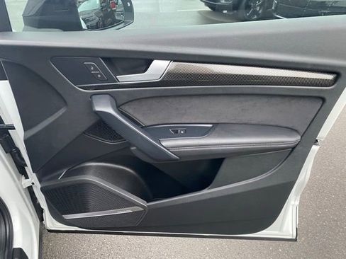 Used 2023 Audi SQ5 Prestige image 32