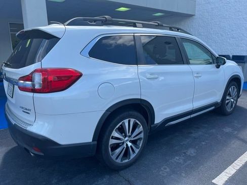 Used 2019 Subaru Ascent Limited w/ Popular Package #3 AWD/4WD image 3
