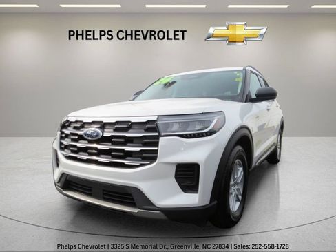 Used 2025 Ford Explorer Active RWD image 6