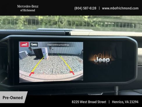Used 2024 Jeep Wrangler Unlimited Sahara w/ Technology Group AWD/4WD image 24