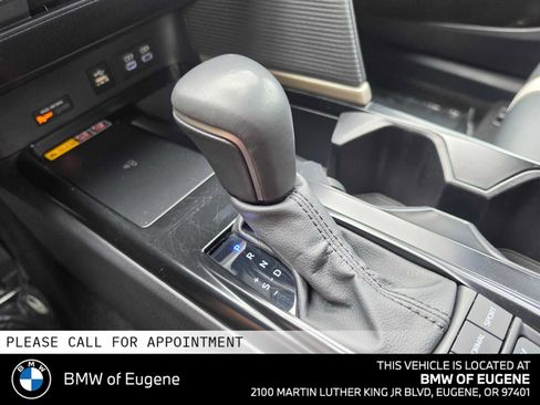 Used 2025 Toyota Camry SE FWD image 31