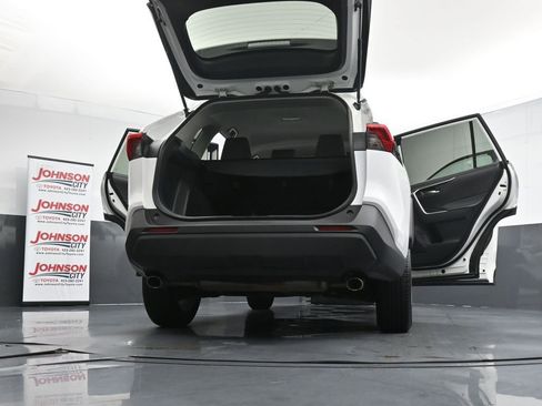 Used 2024 Toyota RAV4 XLE FWD image 44