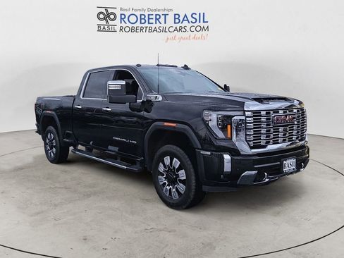 Used 2024 GMC Sierra 2500 Denali w/ Denali Reserve Package image 7