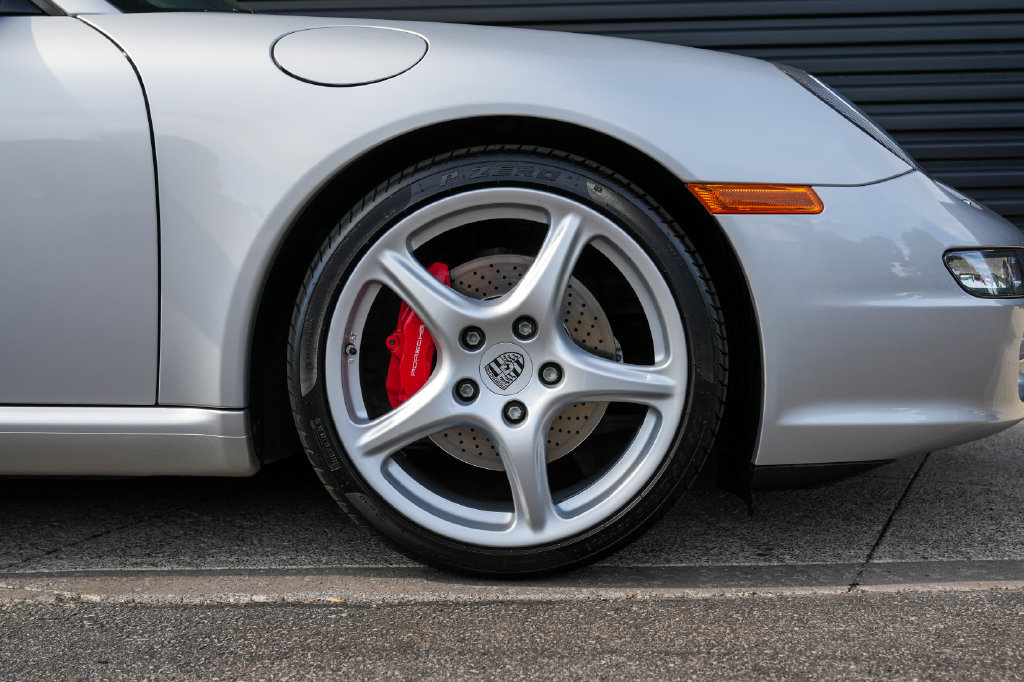 Used 2008 Porsche 911 Cabriolet image 35