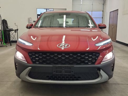 Used 2022 Hyundai Kona SE w/ Cargo Package AWD/4WD image 9