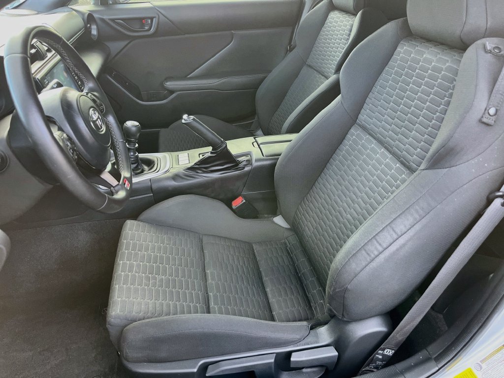 Used 2023 Toyota GR86 RWD image 19