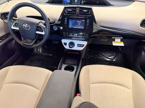 Used 2016 Toyota Prius Two FWD image 12