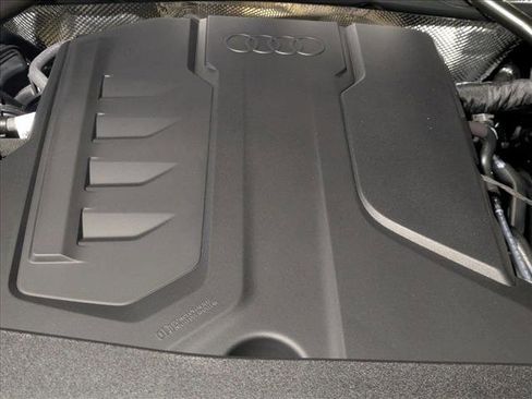 New 2025 Audi Q5 Premium Plus image 18