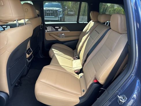 New 2026 Mercedes-Benz GLS 450 4MATIC image 17