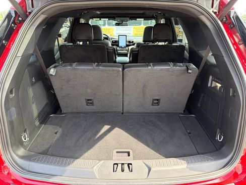 Used 2024 Ford Explorer ST w/ Equipment Group 401A AWD/4WD image 19