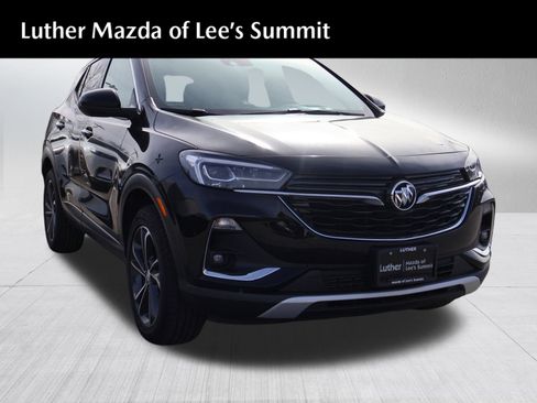 Used 2022 Buick Encore GX Essence w/ Advanced Technology Package image 1