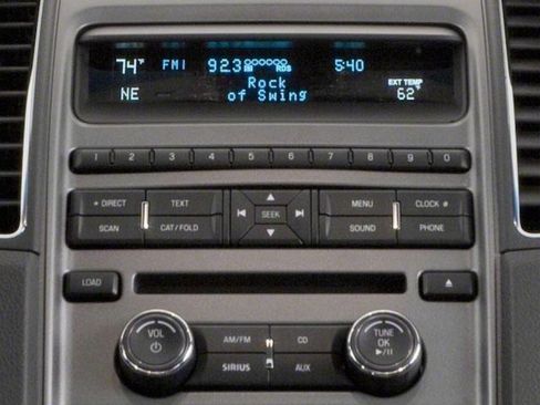 Used 2010 Ford Taurus SEL FWD image 9
