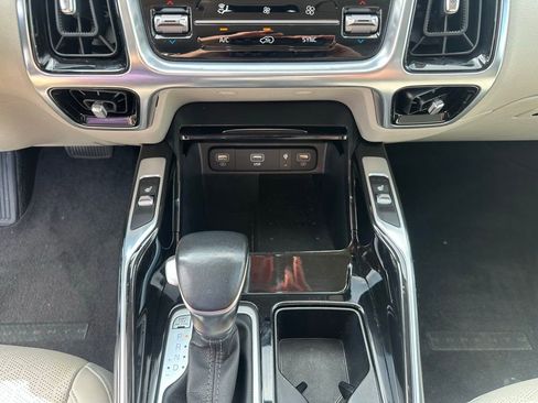 Used 2022 Kia Sorento SX image 20