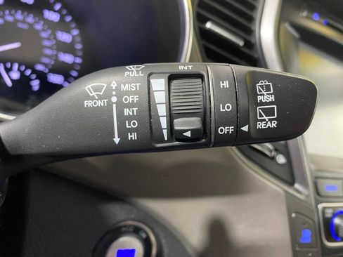 Used 2018 Hyundai Santa Fe AWD w/ SE Ultimate Tech Package 03 image 24