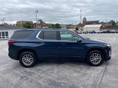 Used 2023 Chevrolet Traverse LT FWD image 4