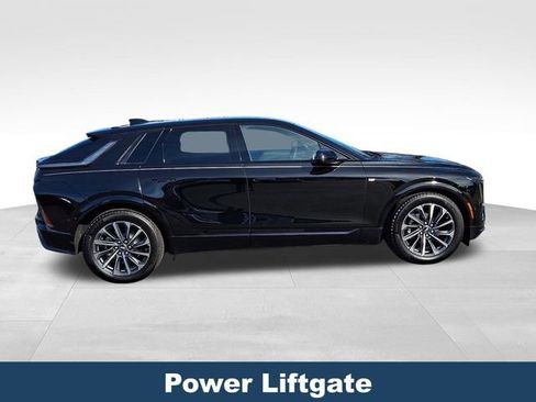 Used 2025 Cadillac Lyriq Sport image 9