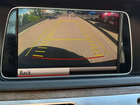 Used 2015 Mercedes-Benz E 350 4MATIC Sedan image 16