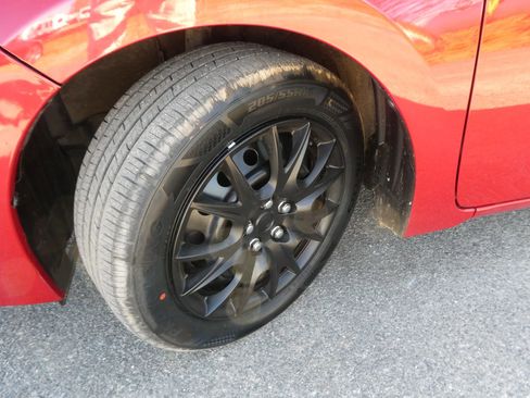 Used 2019 Toyota Corolla LE image 28