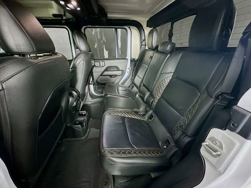 Certified 2022 Jeep Gladiator Overland image 37