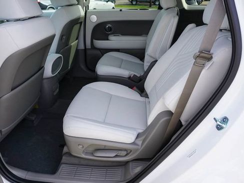 New 2026 Hyundai Palisade SEL FWD image 13