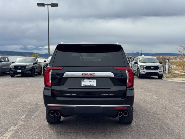 Used 2024 GMC Yukon XL Denali AWD/4WD image 4