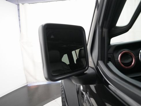 Used 2019 Jeep Wrangler Unlimited Sahara w/ Quick Order Package 24M Moab image 24