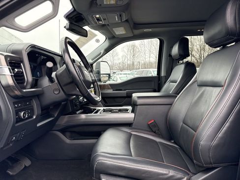 Used 2024 Ford F250 Lariat w/ Lariat Ultimate Package image 9