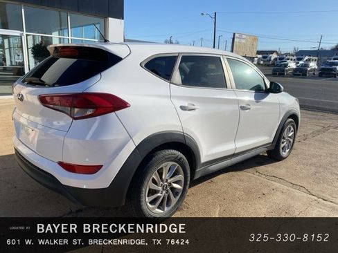 Used 2018 Hyundai Tucson SE w/ Cargo Package image 6