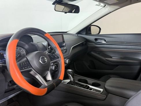 Used 2022 Nissan Altima 2.5 SR AWD/4WD image 4