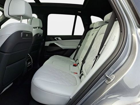 New 2026 BMW X5 xDrive40i w/ Climate Comfort Package image 8