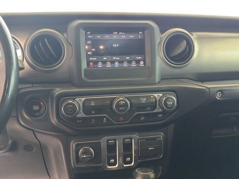 Used 2020 Jeep Wrangler Sport AWD/4WD image 8