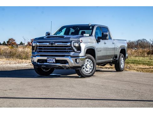 Used 2024 Chevrolet Silverado 3500 LTZ AWD/4WD image 42