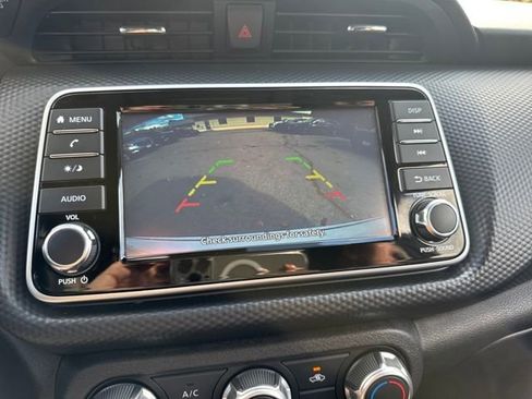 Used 2024 Nissan Kicks S image 17