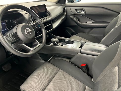 Used 2024 Nissan Rogue SV FWD image 16