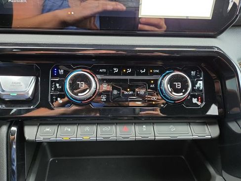 New 2026 GMC Sierra 1500 AT4 w/ Technology Package AWD/4WD image 24