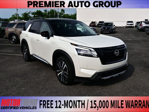 Certified 2024 Nissan Pathfinder Platinum AWD/4WD image 1