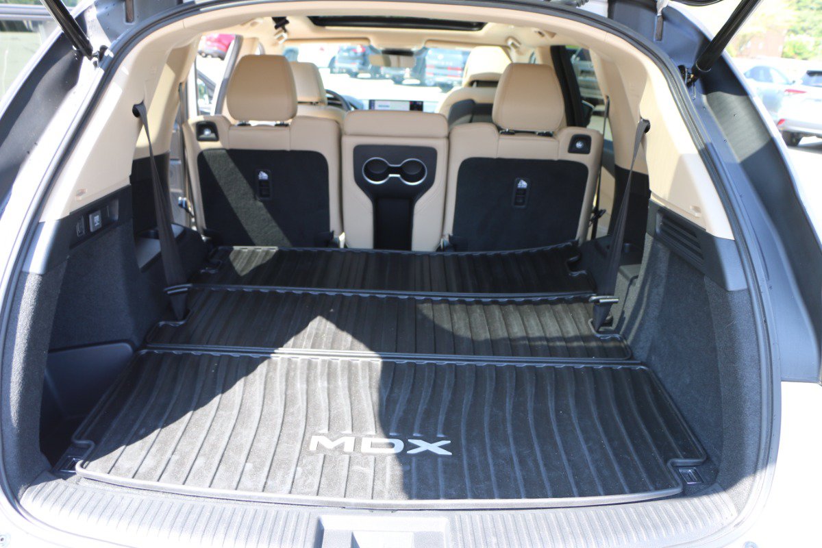 Used 2025 Acura MDX FWD image 36
