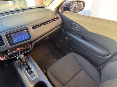 Used 2016 Honda HR-V EX image 7