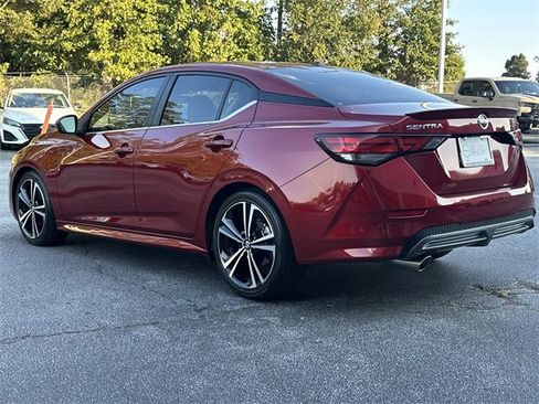 Used 2023 Nissan Sentra SR w/ SR Premium Package image 25